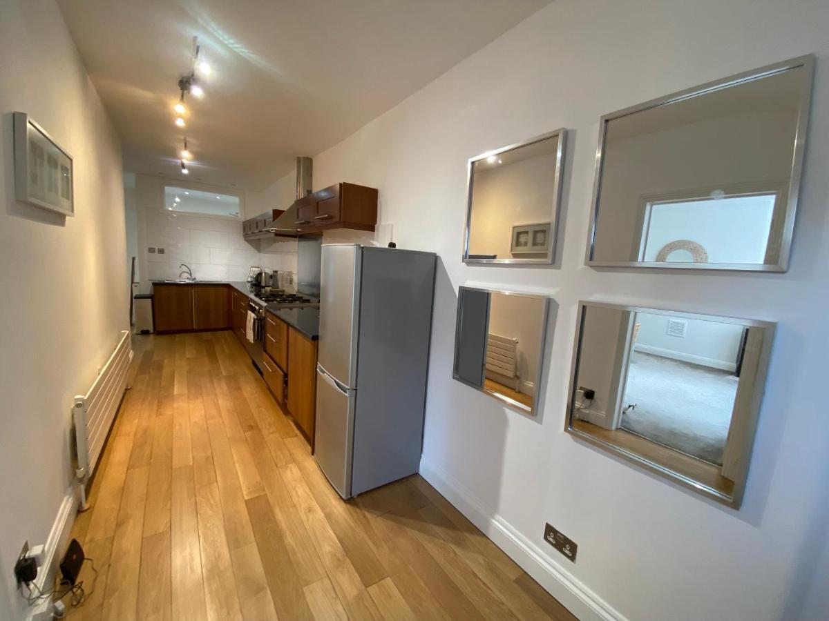 Fantastic Spacious Garden Flat With Own Private Entrance London Exterior photo